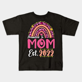 Promoted to Mom Est.2022 Rainbow Mama to Be New Mama Kids T-Shirt